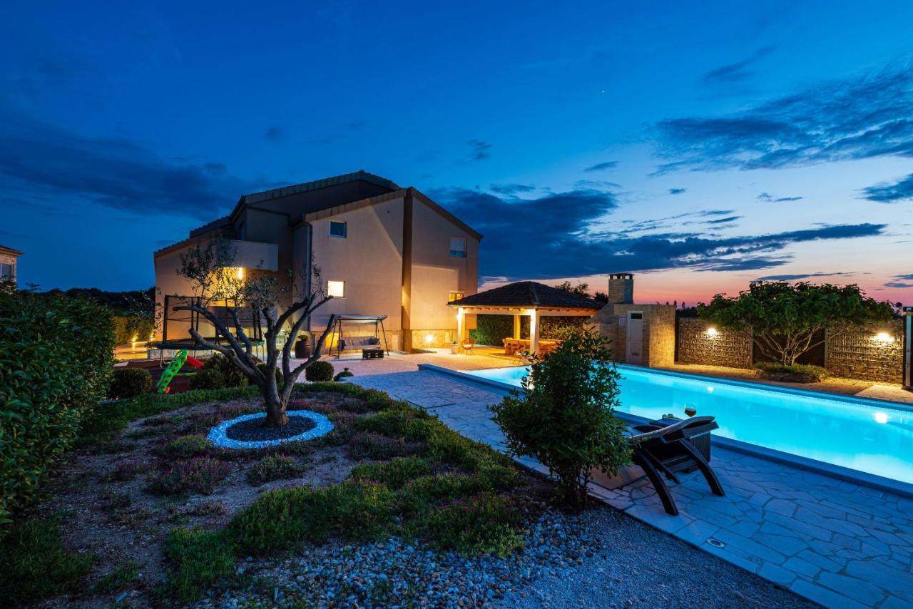 Villa Olive Garden Zadarvillas Pristeg Eksteriør bilde